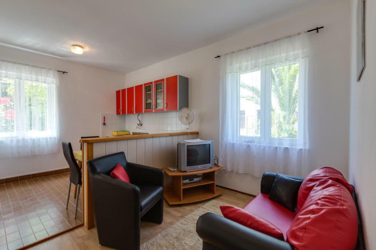 Apartmani Gordana Мали-Лошинь Экстерьер фото